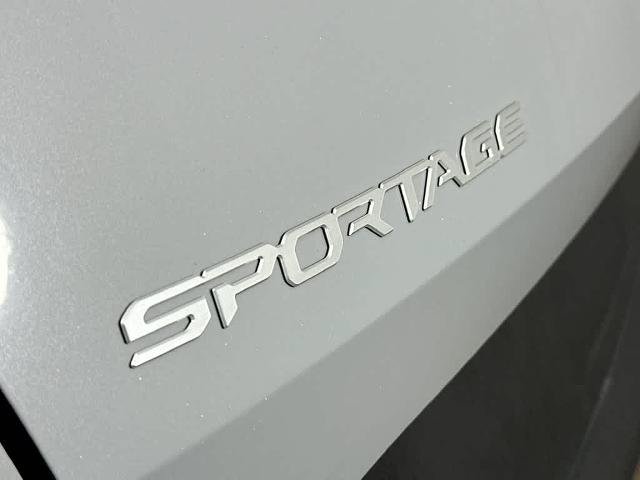 Used 2023 Kia Sportage X-Line AWD/4WD image 7