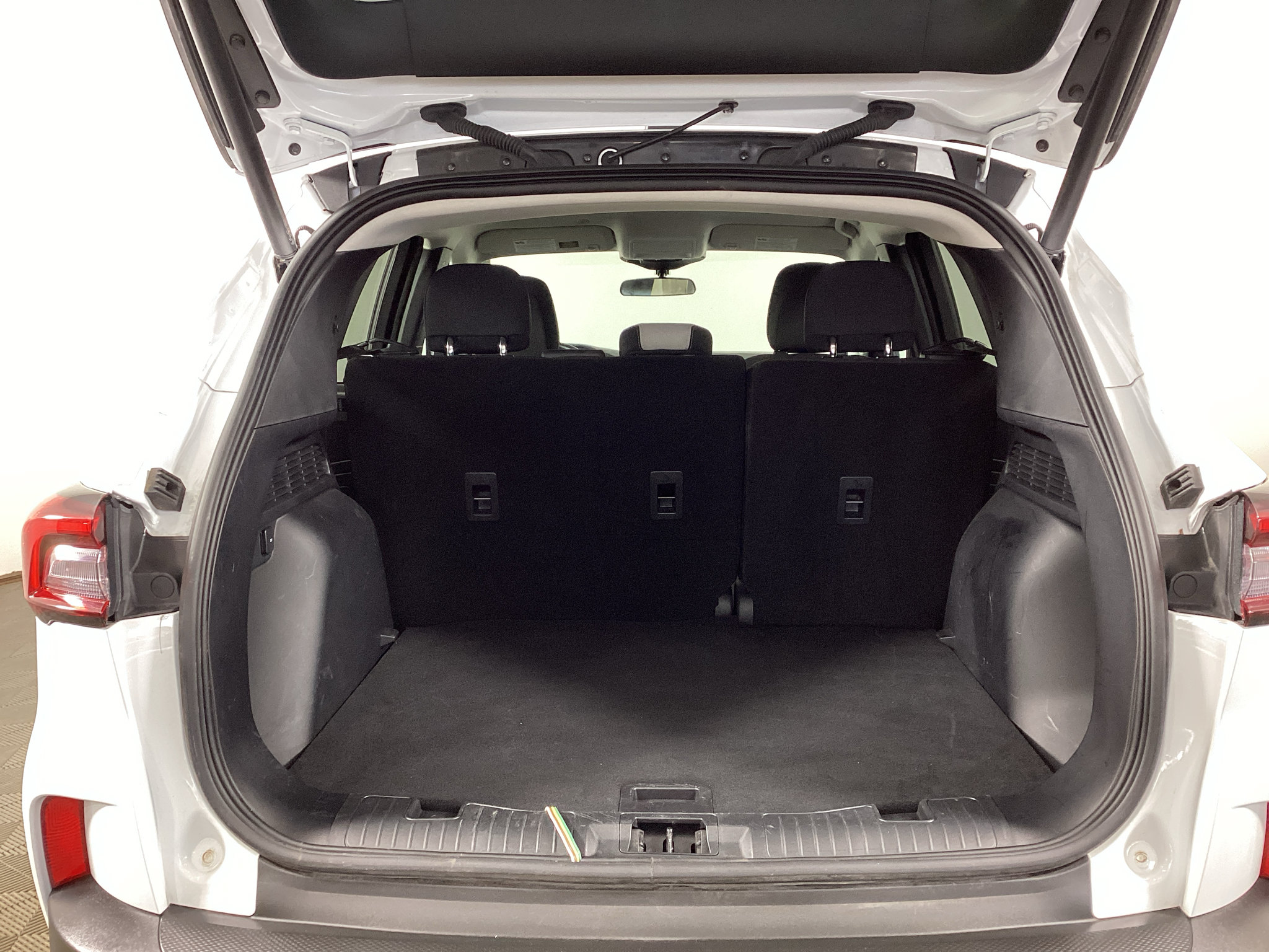 Certified 2024 Ford Escape Active AWD/4WD image 30
