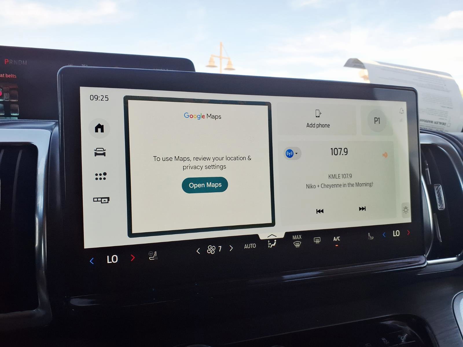 Certified 2025 Ford Expedition Platinum image 24