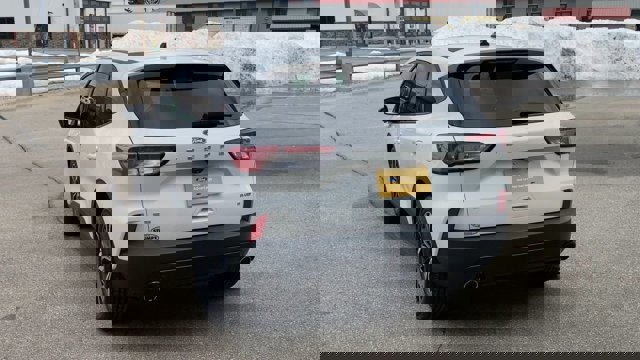 Certified 2021 Ford Escape SE w/ SE Sport Appearance Package image 8