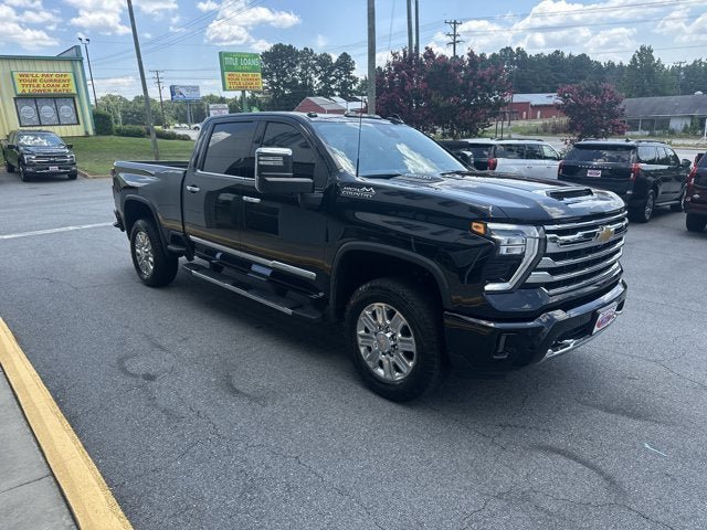 Used 2024 Chevrolet Silverado 2500 High Country w/ Technology Package AWD/4WD image 4