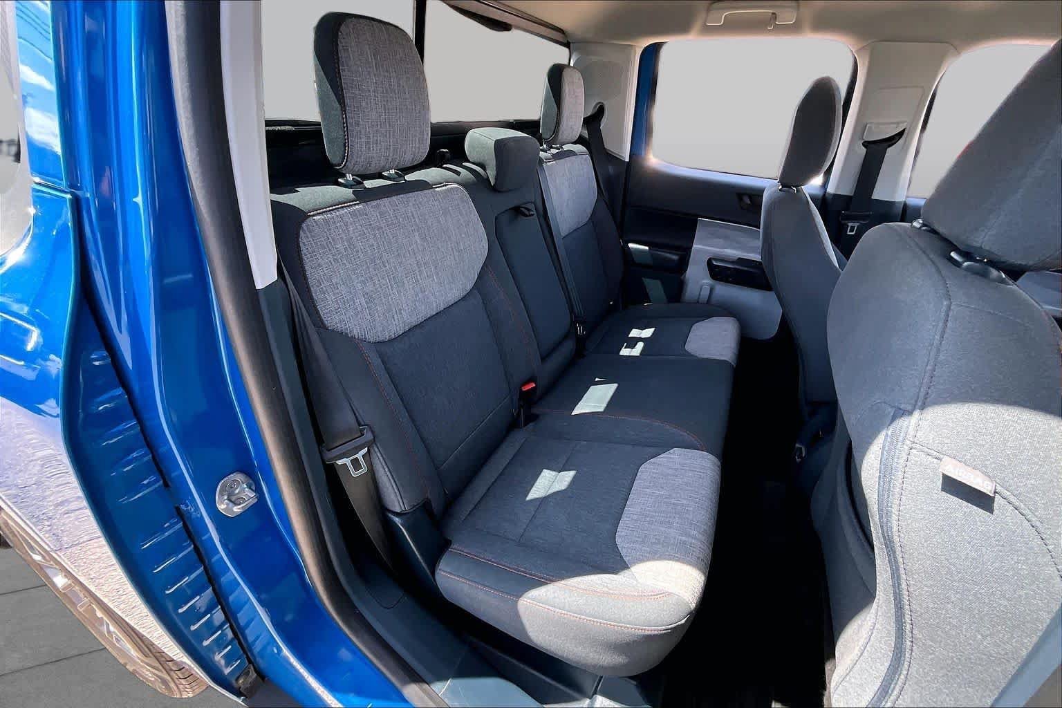 Certified 2022 Ford Maverick XLT FWD image 18