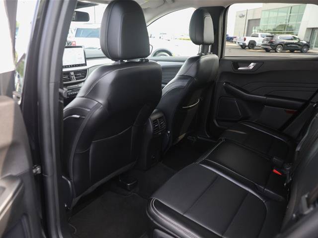 Certified 2024 Ford Escape Platinum AWD/4WD image 23