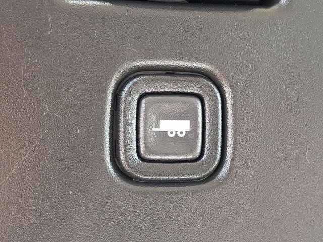 Used 2021 Chevrolet Express 2500 w/ Communications Package RWD image 24