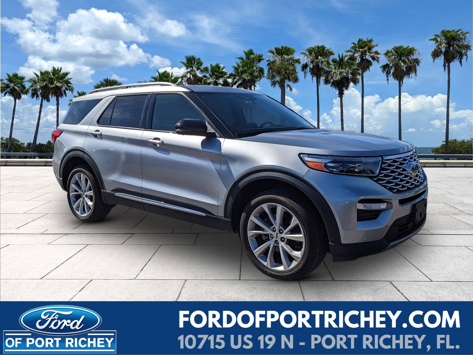 Certified 2022 Ford Explorer Platinum w/ Equipment Group 601A image 1