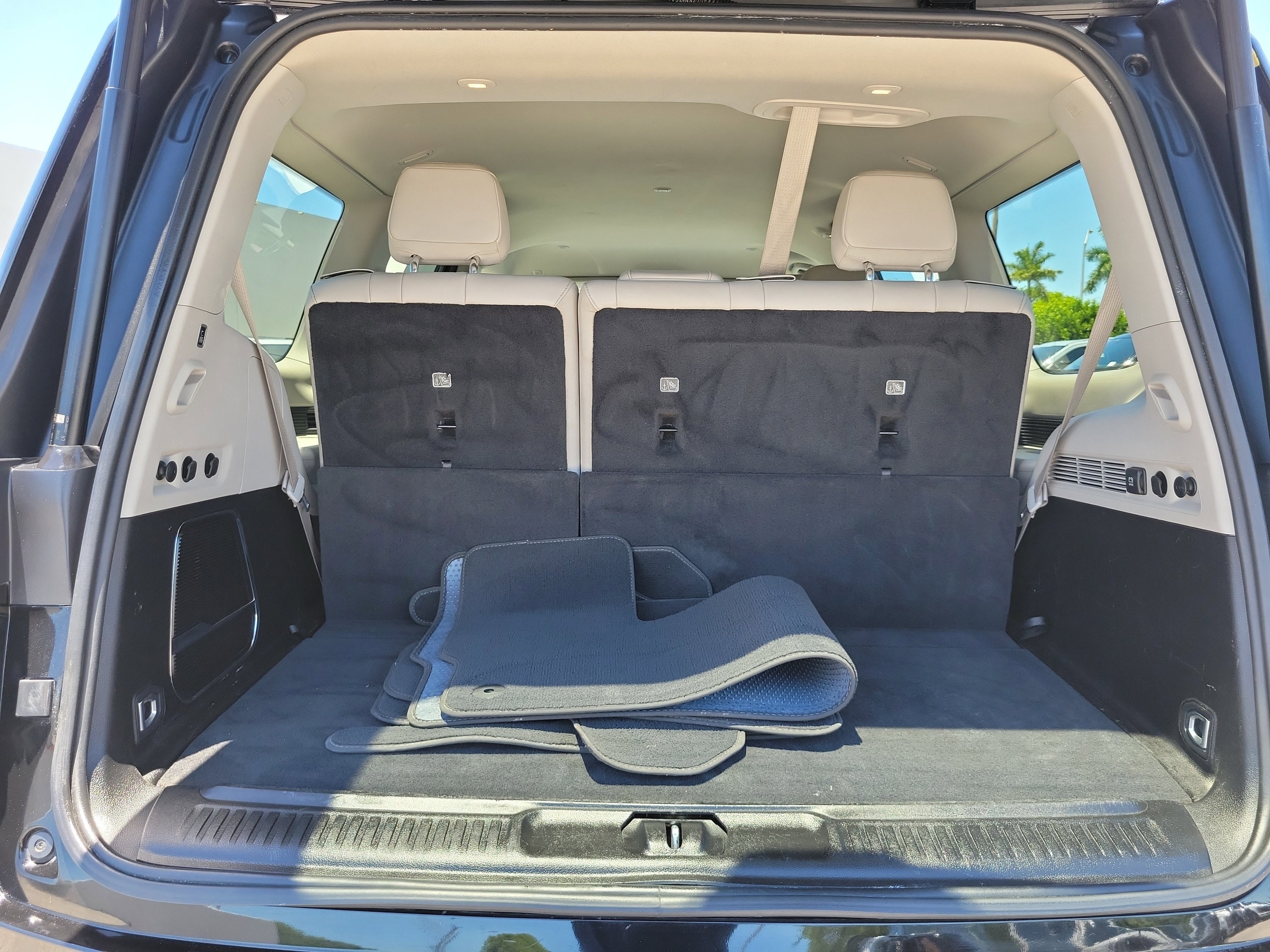 Used 2023 Jeep Wagoneer 2WD w/ Convenience Group I image 16