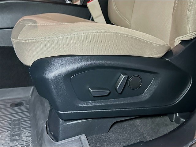 Certified 2023 Ford Explorer XLT w/ Class IV Trailer Tow Package image 14