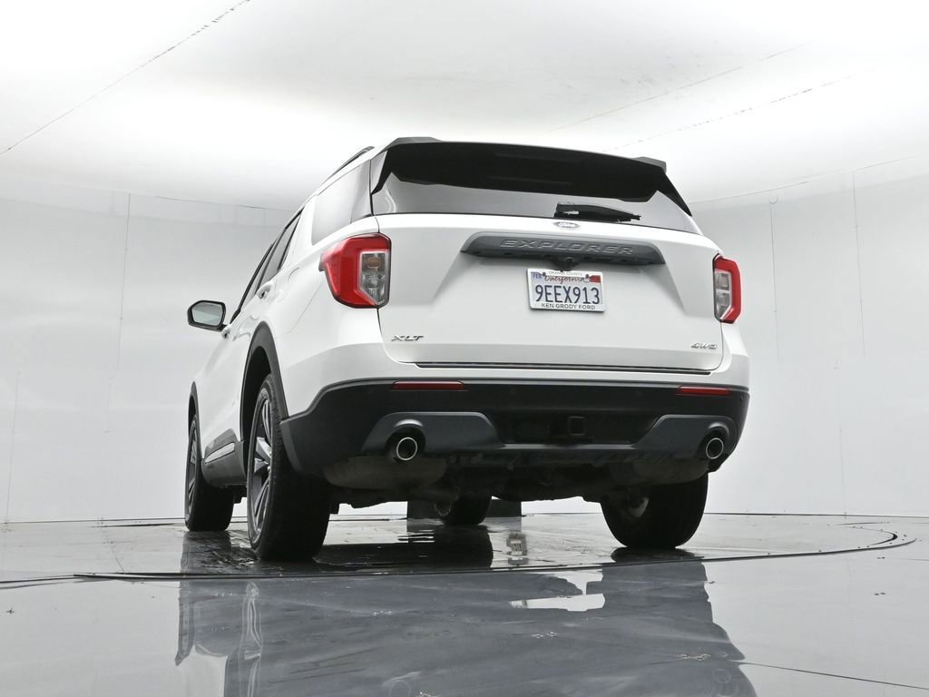 Certified 2023 Ford Explorer XLT w/ Equipment Group 202A image 18