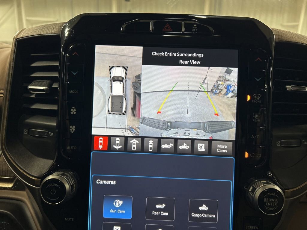 Used 2024 RAM 3500 Limited w/ Towing Technology Group image 17