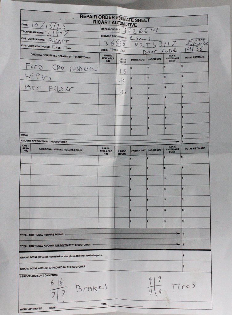 Certified 2022 Ford Explorer XLT w/ Equipment Group 202A image 12