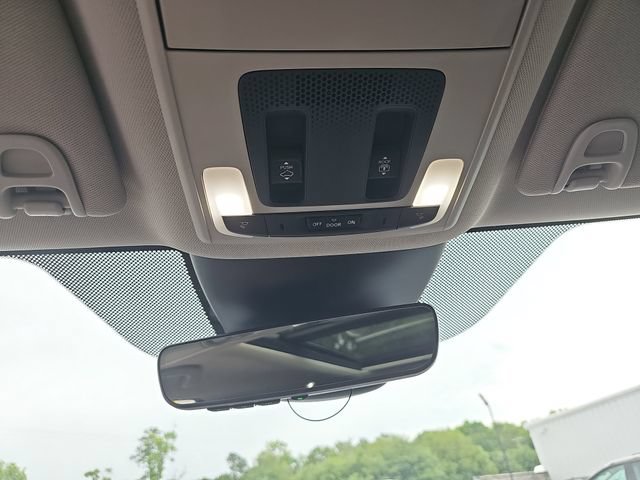 Used 2025 Honda Pilot Touring image 33