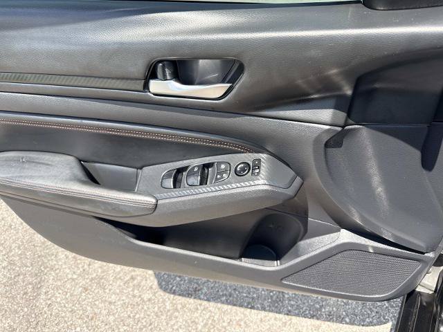 Used 2020 Nissan Altima 2.5 SR w/ Premium Package FWD image 13