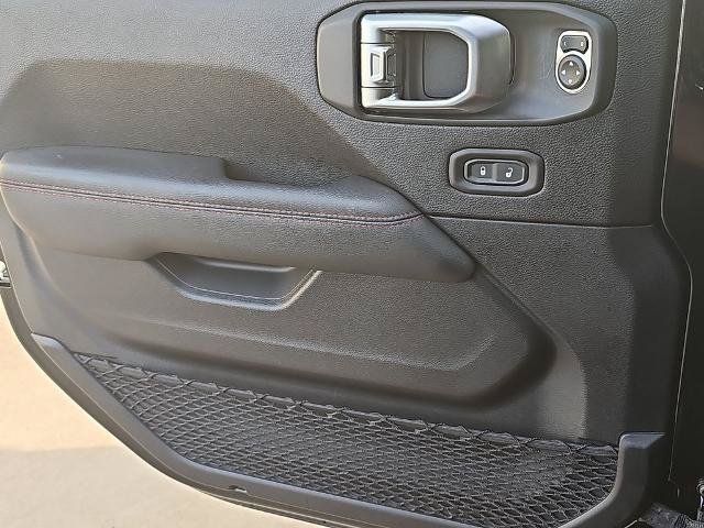 Used 2020 Jeep Wrangler Unlimited Rubicon AWD/4WD image 25