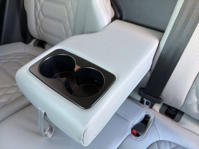 Certified 2023 Ford Escape Platinum w/ Premium Technology Package image 16