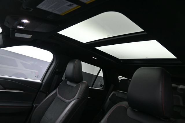 Certified 2025 Ford Explorer ST AWD/4WD image 19
