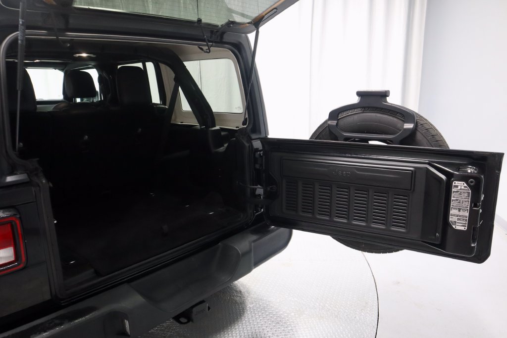 Used 2023 Jeep Wrangler Unlimited Sport AWD/4WD image 11