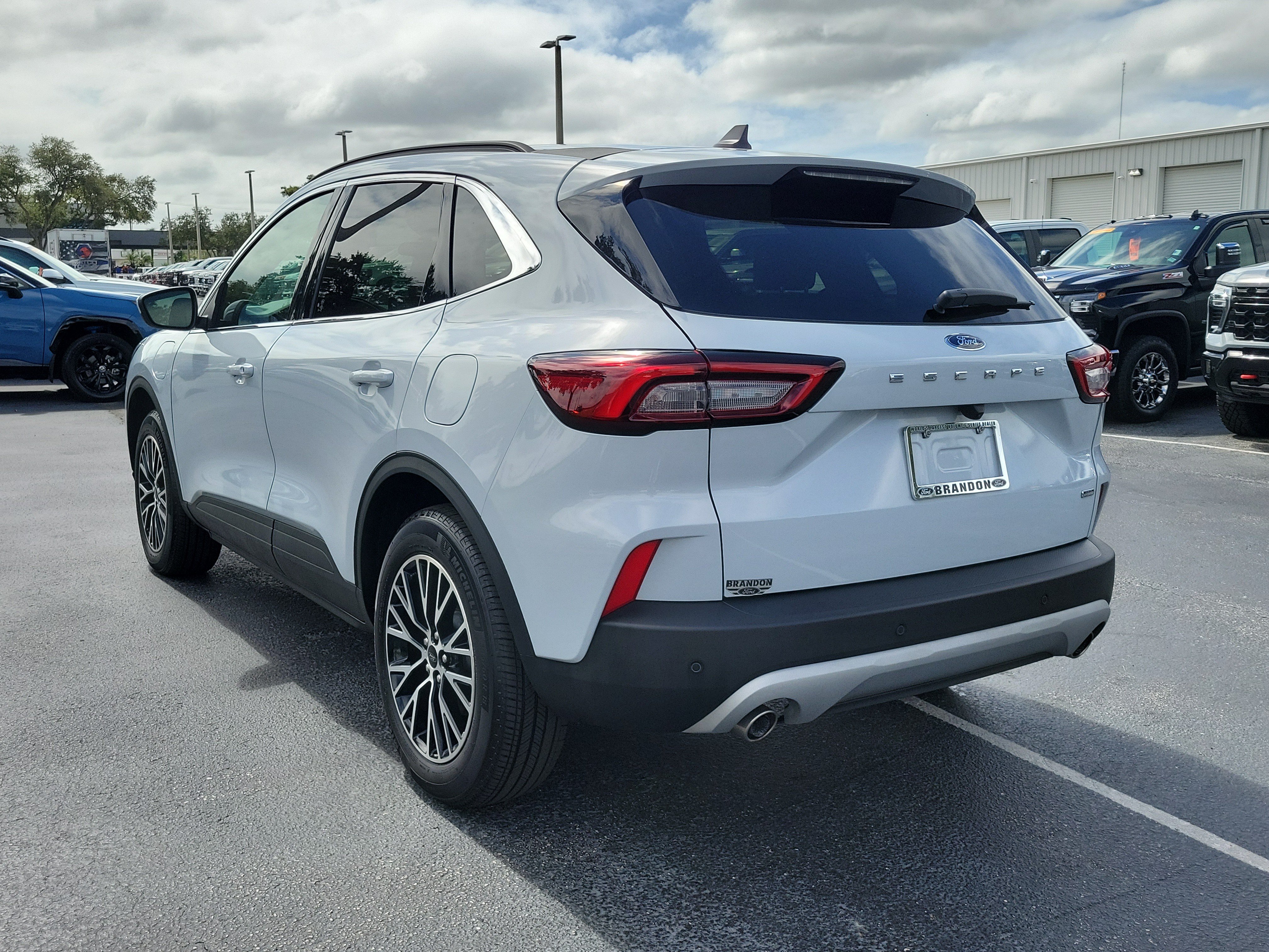 Certified 2026 Ford Escape SE FWD image 7