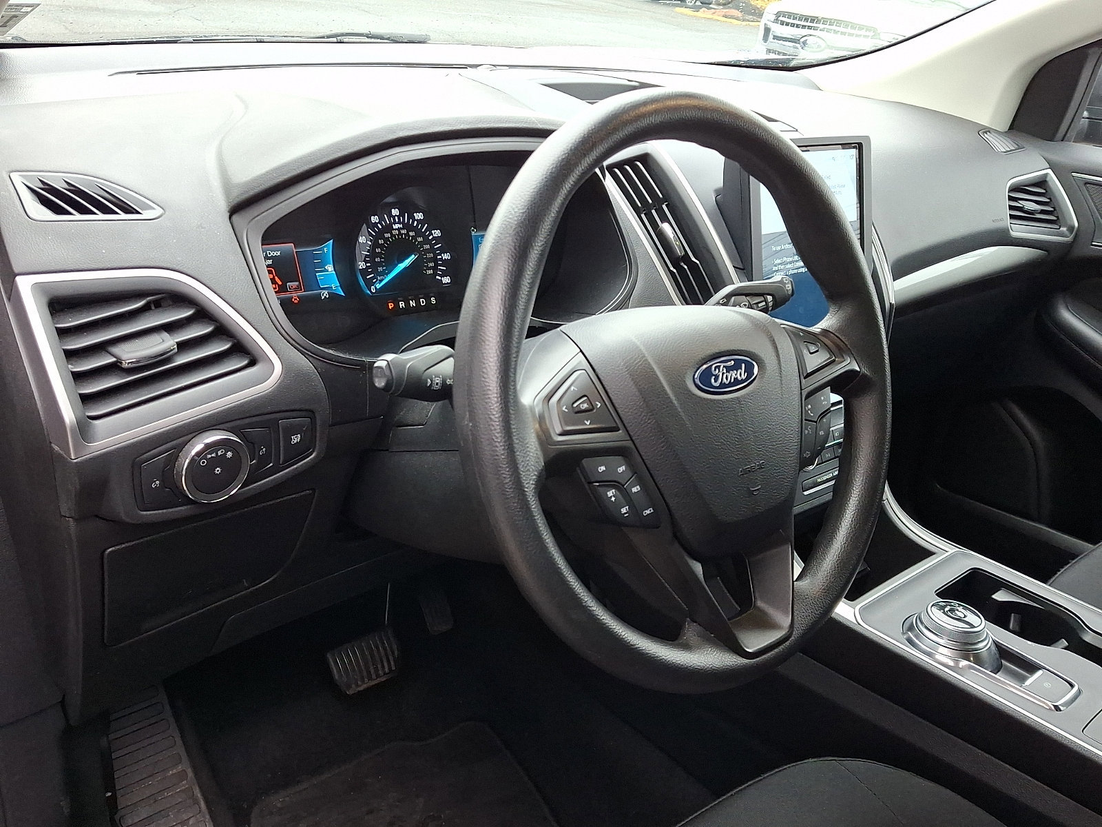 Certified 2022 Ford Edge SE image 17