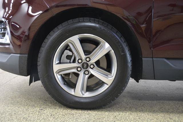 Certified 2024 Ford Edge SEL w/ Convenience Package AWD/4WD image 11