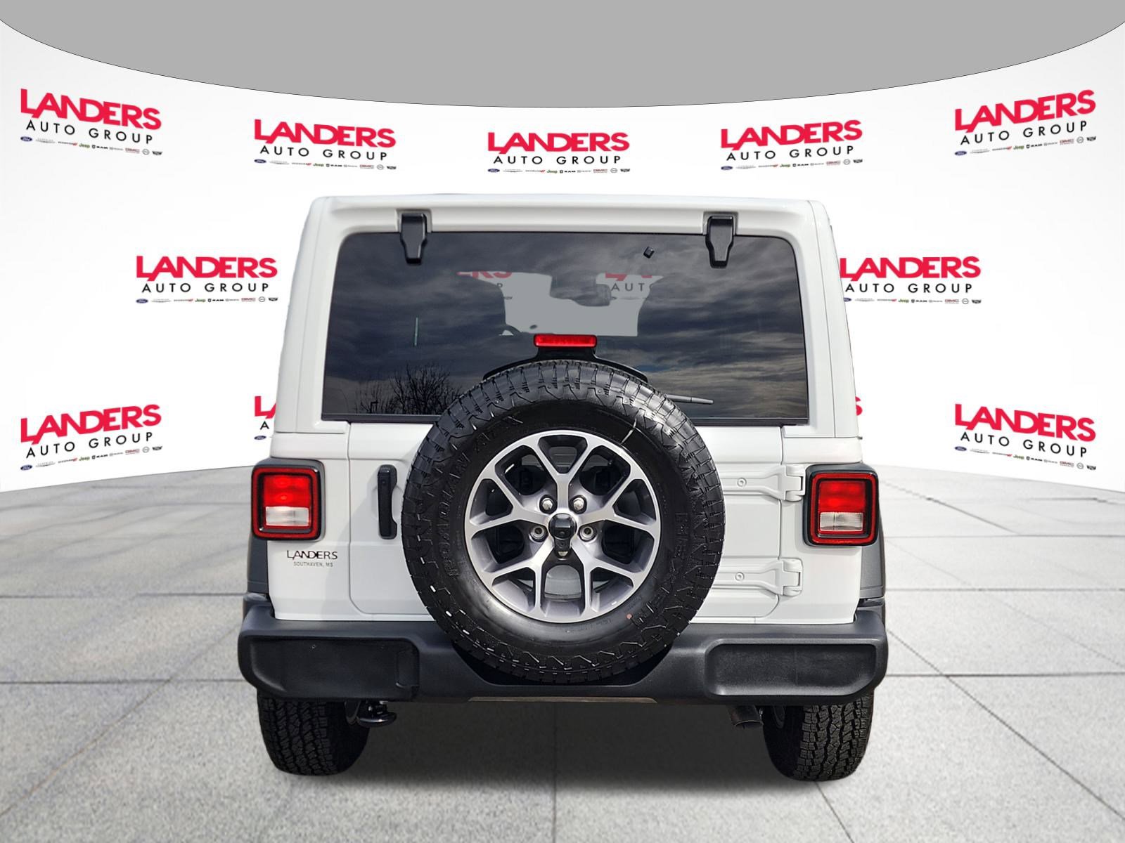 Used 2025 Jeep Wrangler Sport S image 4