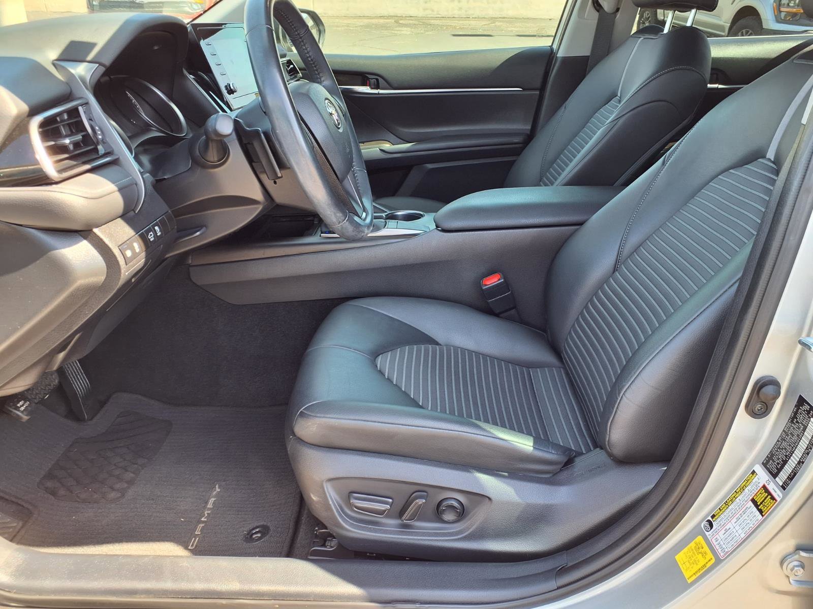Used 2022 Toyota Camry SE w/ Convenience Package FWD image 22