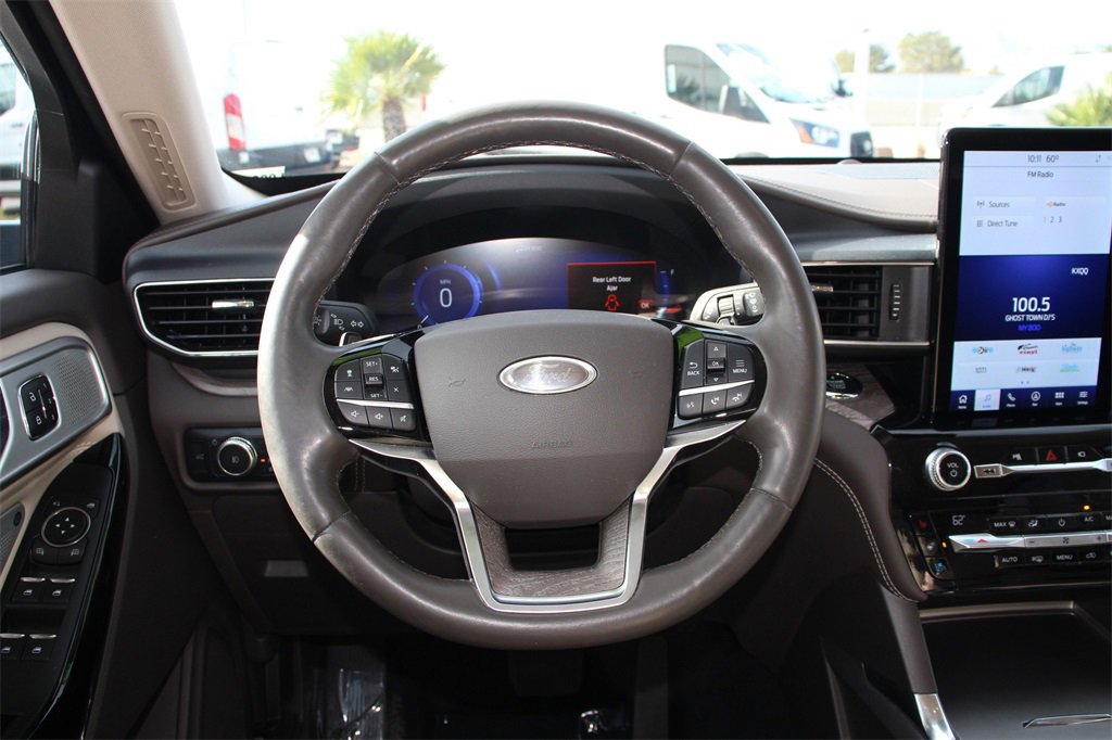 Certified 2021 Ford Explorer Platinum w/ Equipment Group 601A image 14