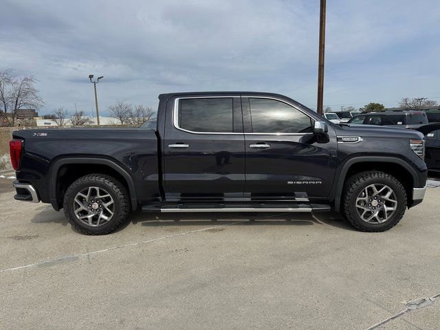 Used 2023 GMC Sierra 1500 SLT w/ SLT Premium Package image 6