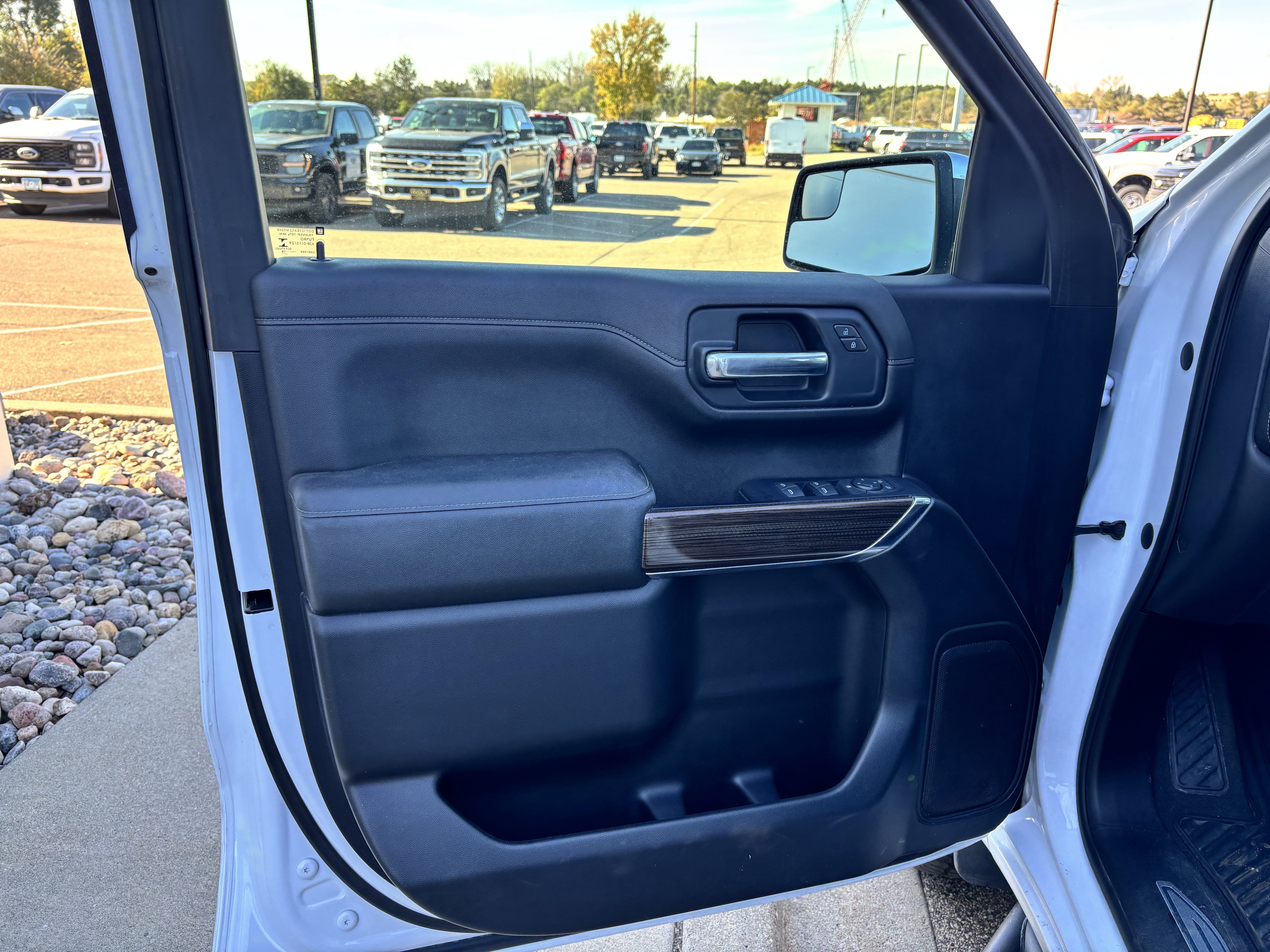 Used 2019 Chevrolet Silverado 1500 LT w/ All-Star Edition image 20