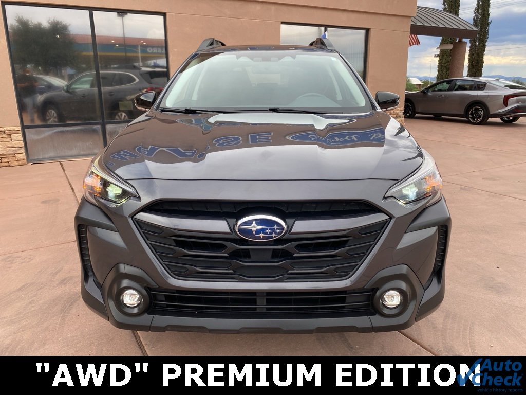 Used 2024 Subaru Outback Premium image 12