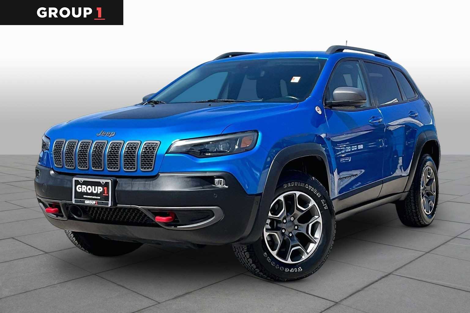 Used 2021 Jeep Cherokee Trailhawk w/ Technology Group AWD/4WD image 1