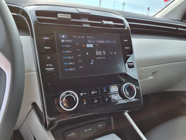 Used 2024 Hyundai Tucson SE FWD image 11