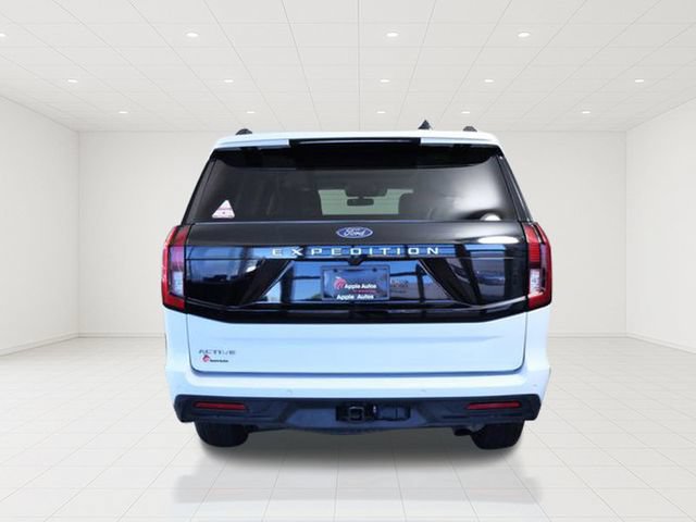 Certified 2025 Ford Expedition Active AWD/4WD image 5