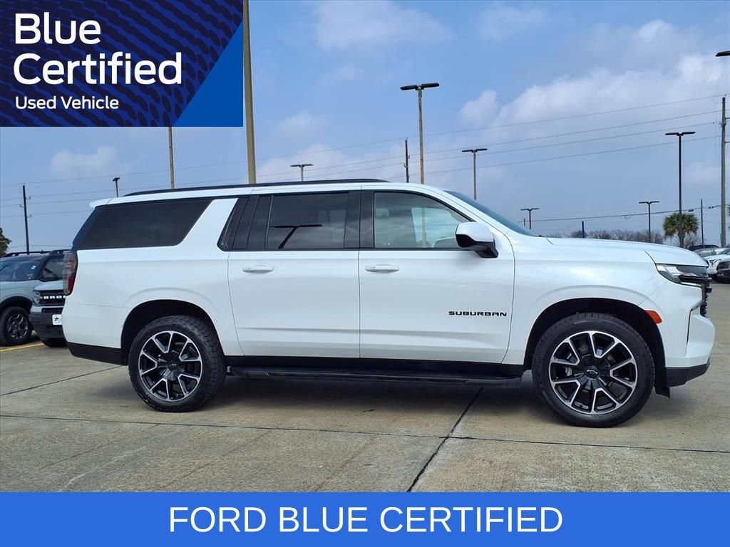 Used 2024 Chevrolet Suburban RST image 5