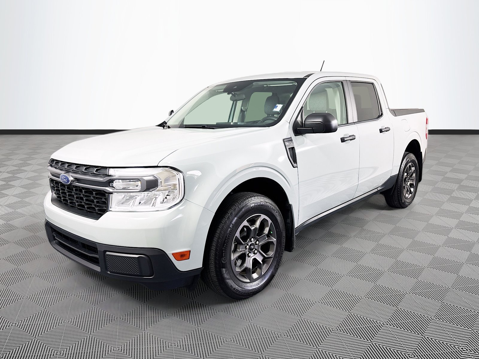 Certified 2024 Ford Maverick XLT FWD image 3