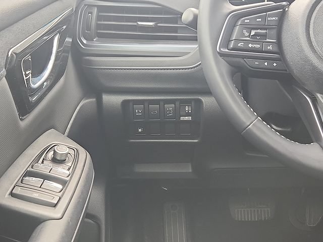Used 2025 Subaru Forester Limited AWD/4WD image 12