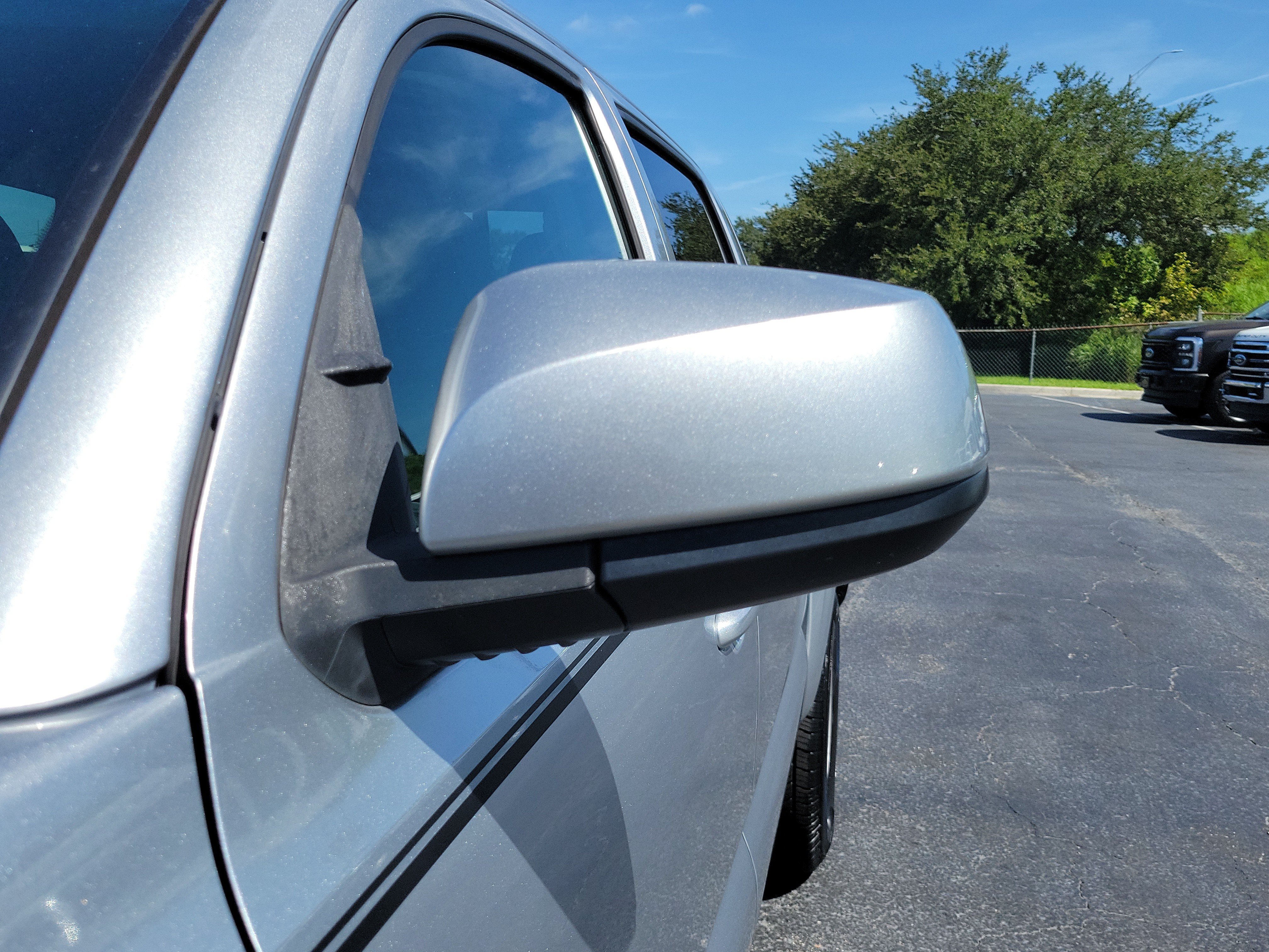 Used 2023 Toyota Tacoma SR AWD/4WD image 4