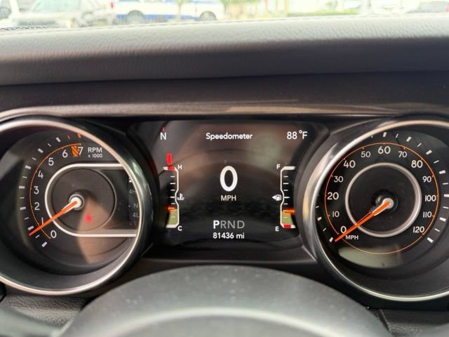 Used 2019 Jeep Wrangler Unlimited Sahara AWD/4WD image 14
