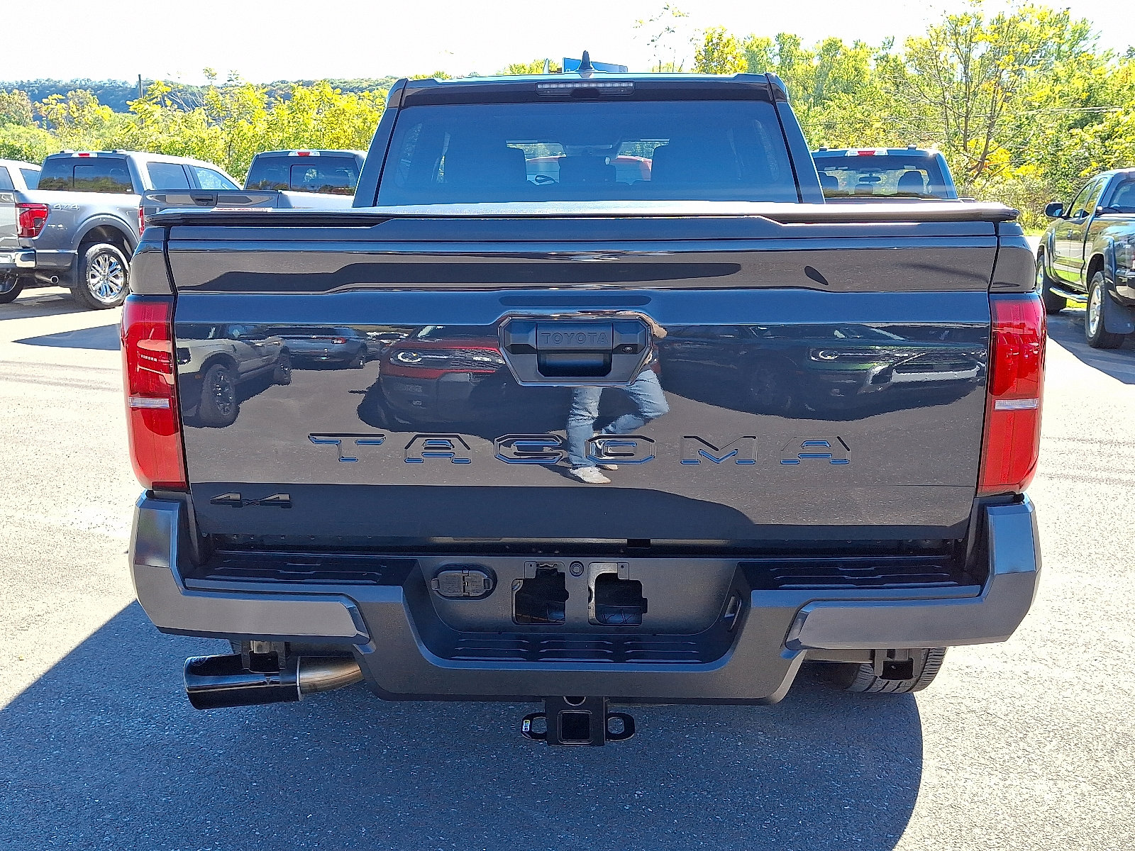 Used 2025 Toyota Tacoma TRD Sport image 9