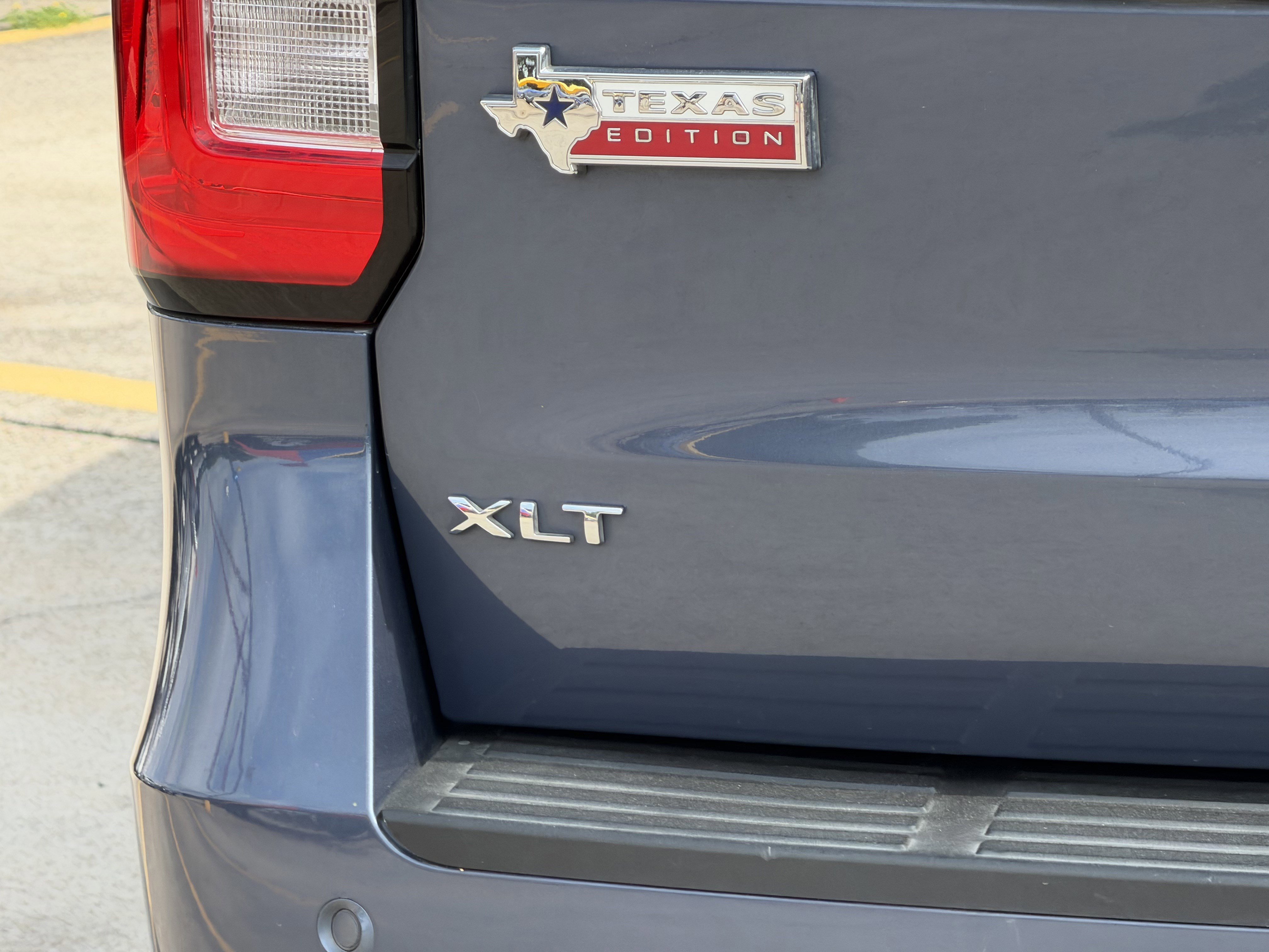 Certified 2022 Ford Expedition XLT image 9