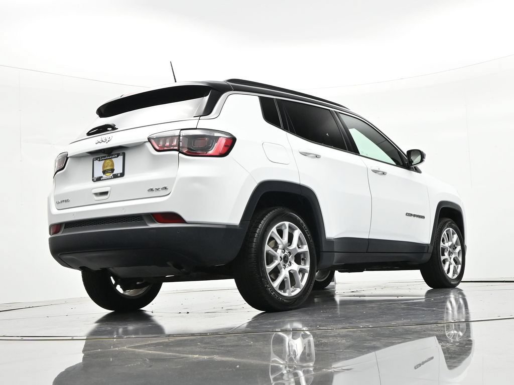 Used 2025 Jeep Compass Limited AWD/4WD image 23