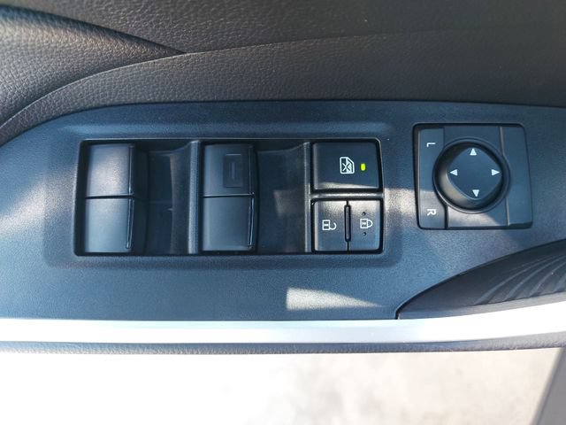 Used 2023 Toyota RAV4 LE FWD image 27