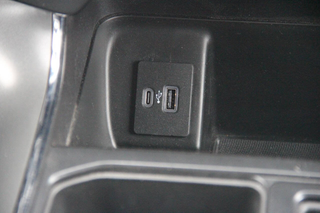 Certified 2022 Ford F150 XLT w/ Equipment Group 302A High image 23