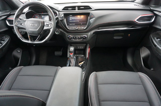Used 2021 Chevrolet TrailBlazer RS w/ Sun and Liftgate Package FWD image 6