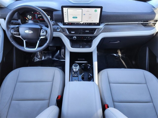 Certified 2025 Ford Explorer Platinum w/ LUX Leather Package image 12