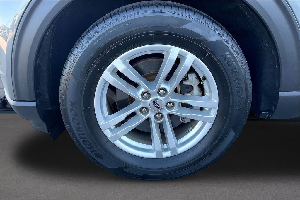Certified 2023 Ford Explorer XLT RWD image 33