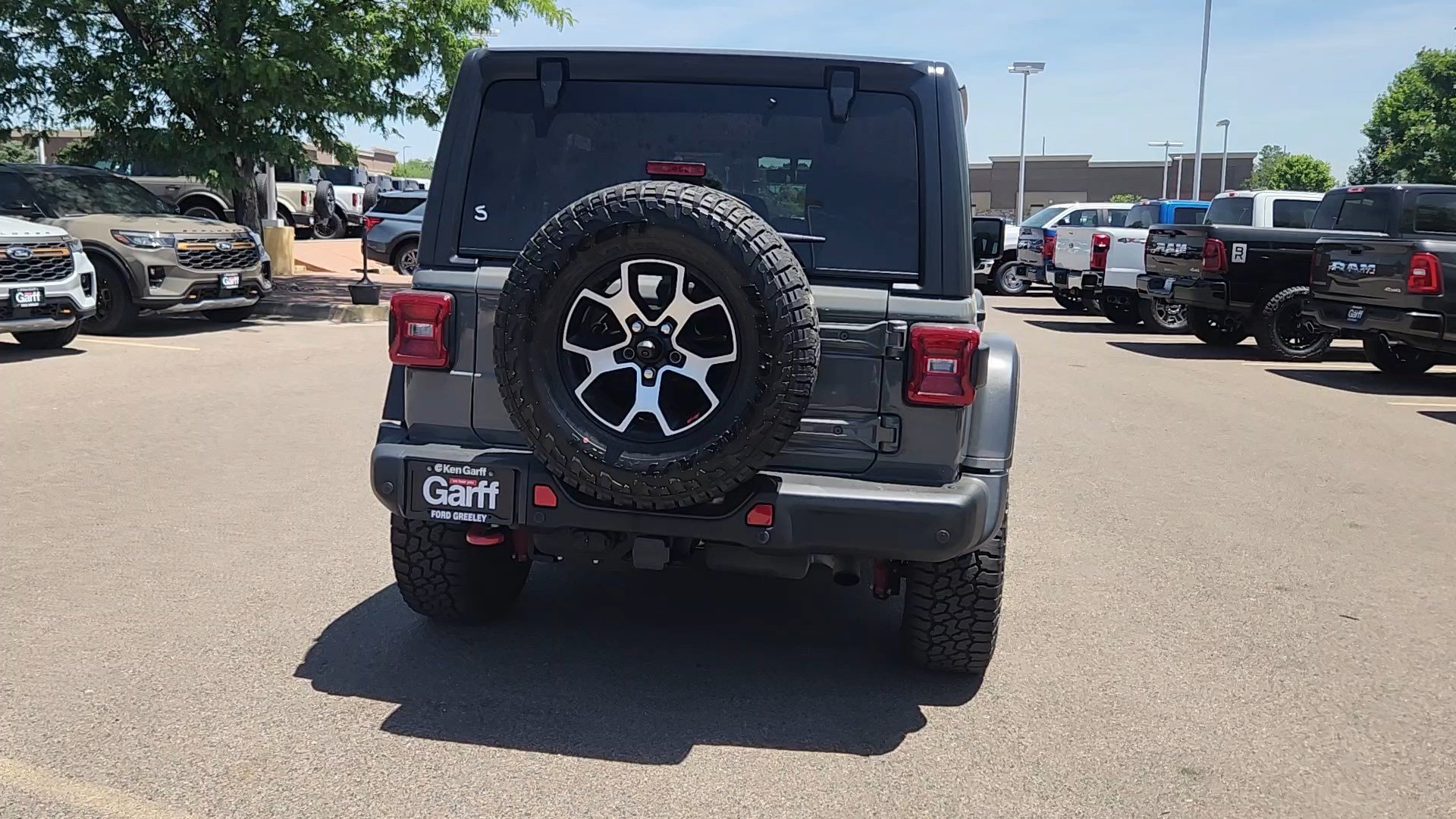 Used 2021 Jeep Wrangler Unlimited Rubicon AWD/4WD image 5