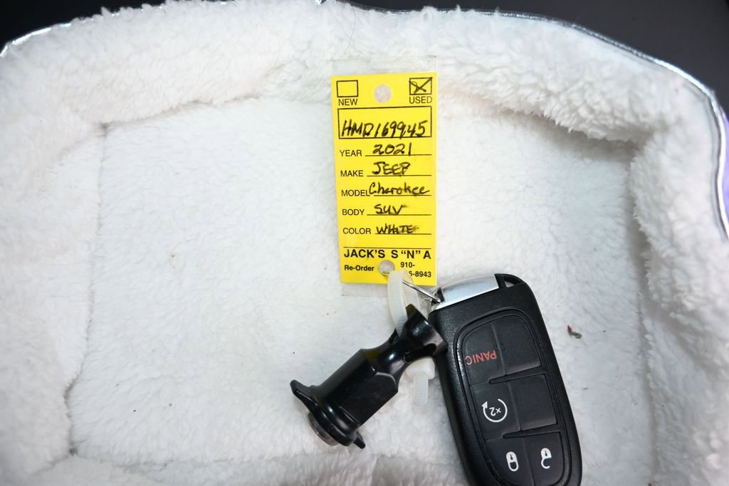 Used 2021 Jeep Cherokee Latitude Lux AWD/4WD image 22