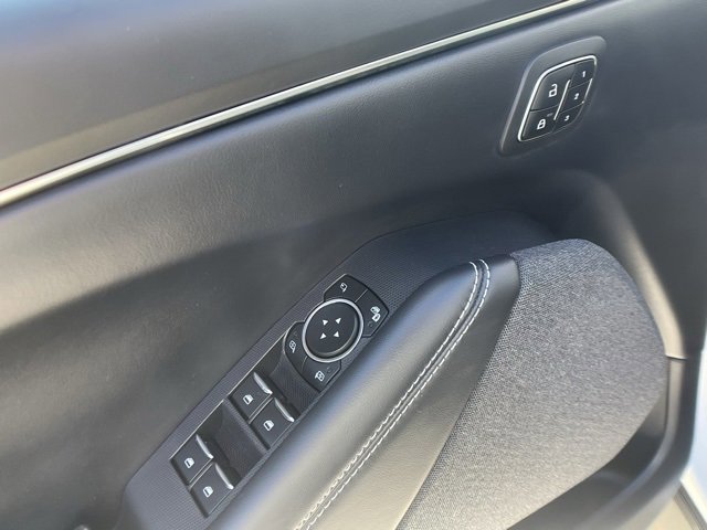 Certified 2025 Ford Mustang Mach-E Premium image 13