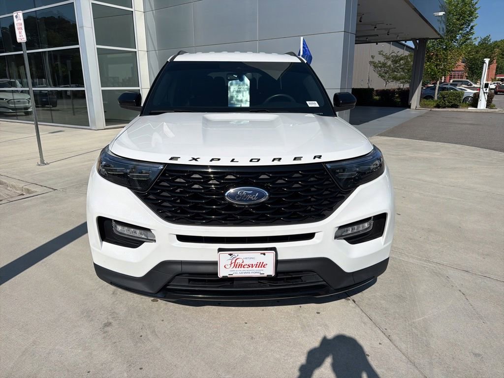 Certified 2023 Ford Explorer ST-Line w/ Class IV Trailer Tow Package RWD image 2
