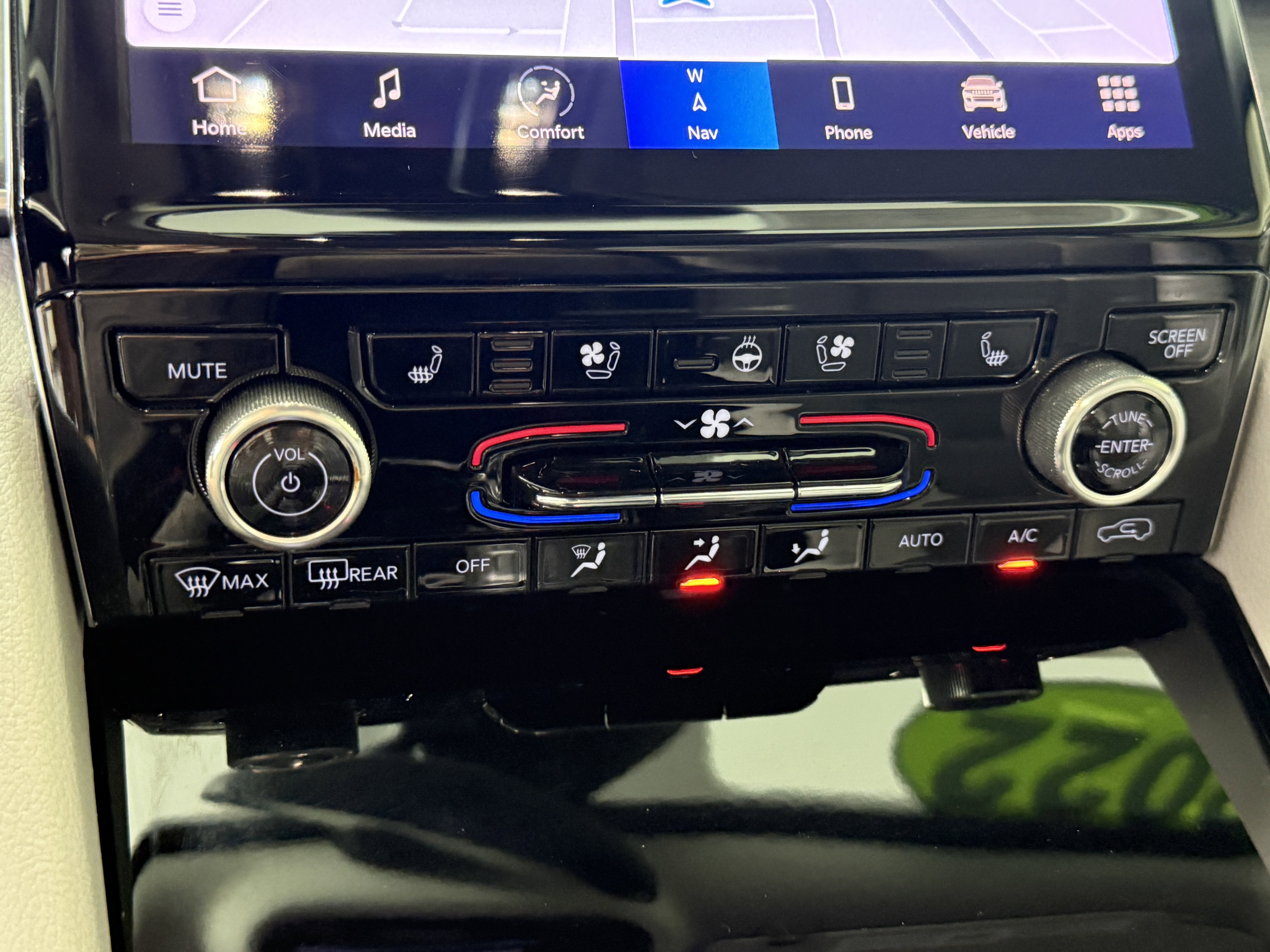 Used 2022 Jeep Grand Cherokee Overland w/ Adv Protech Group III image 23